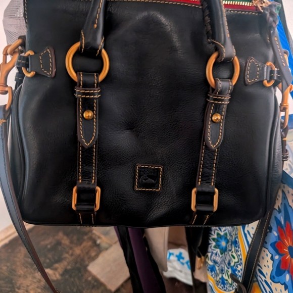 Dooney & Bourke Handbags - NWOT NAVY BLUE DOONEY & BURKE FLORENTINE SATCHEL